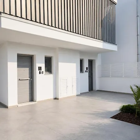 Divina Loft B Adults Only With Shared Pool *