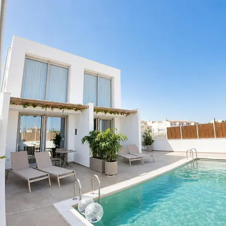 Divina Loft B Adults Only With Shared Pool アパート ペリヴォリア